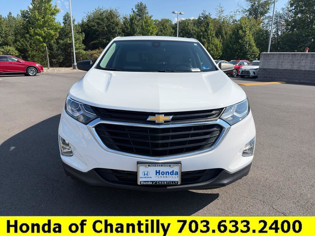 Used 2020 Chevrolet Equinox LS w/ LS Convenience Package AWD/4WD image 2