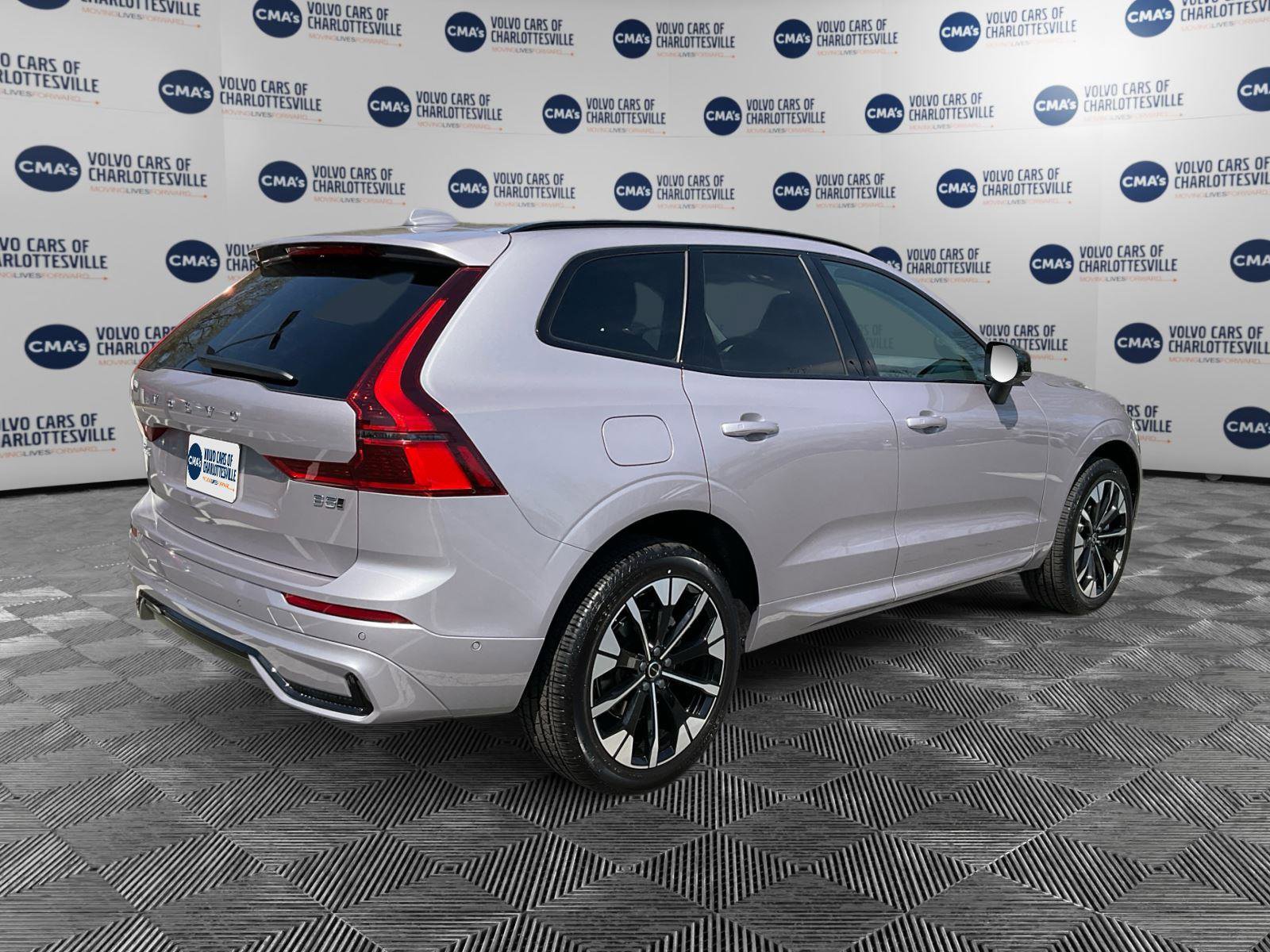 New 2026 Volvo XC60 B5 Plus w/ Climate Package image 5