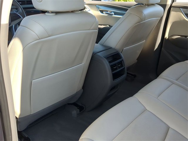 Used 2022 Cadillac XT5 Premium Luxury image 17