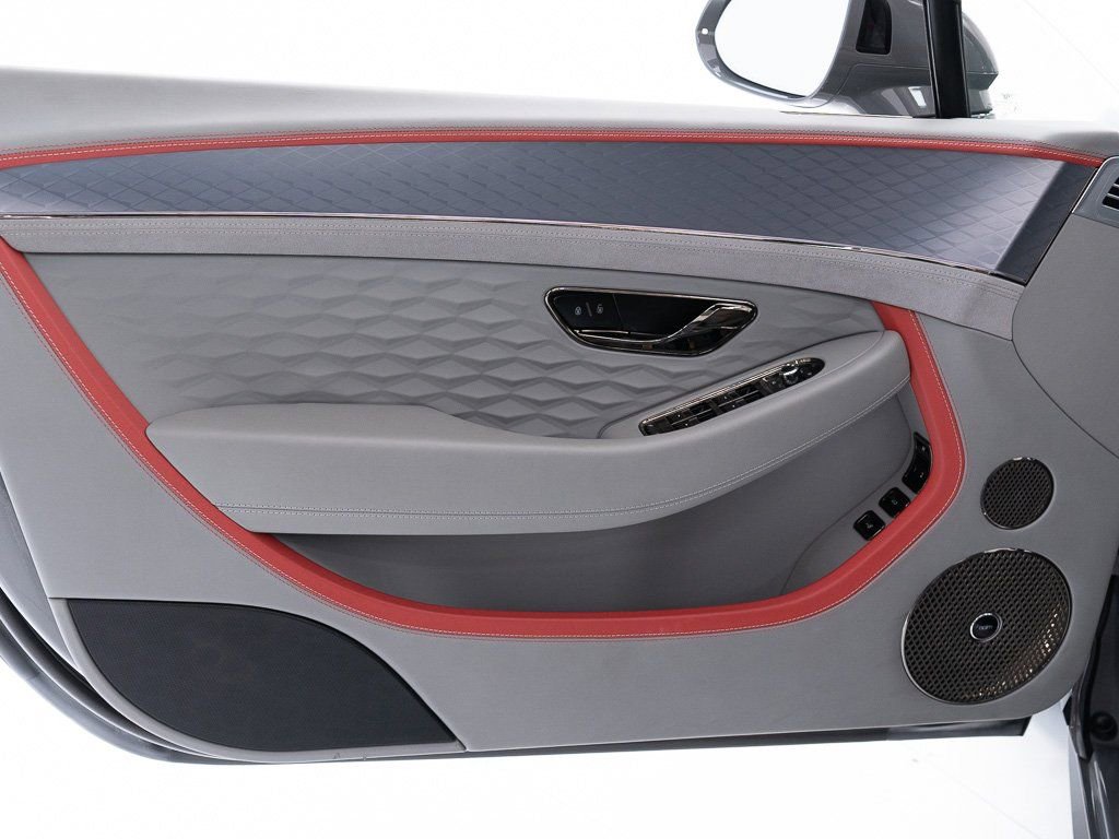 Used 2025 Bentley Continental GT Speed image 19