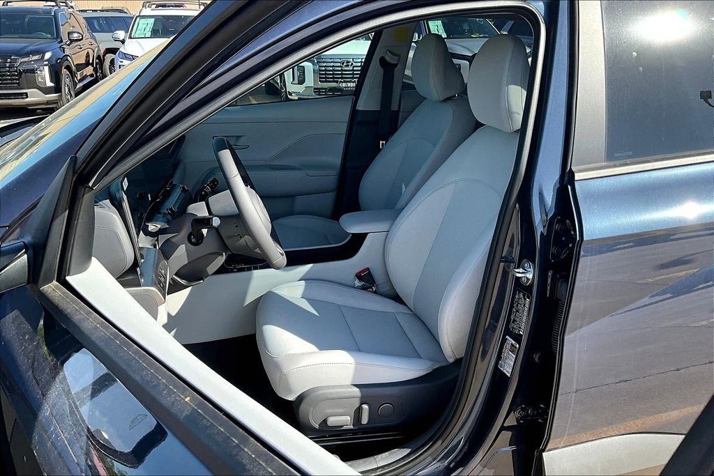 Used 2025 Hyundai Kona SEL image 20