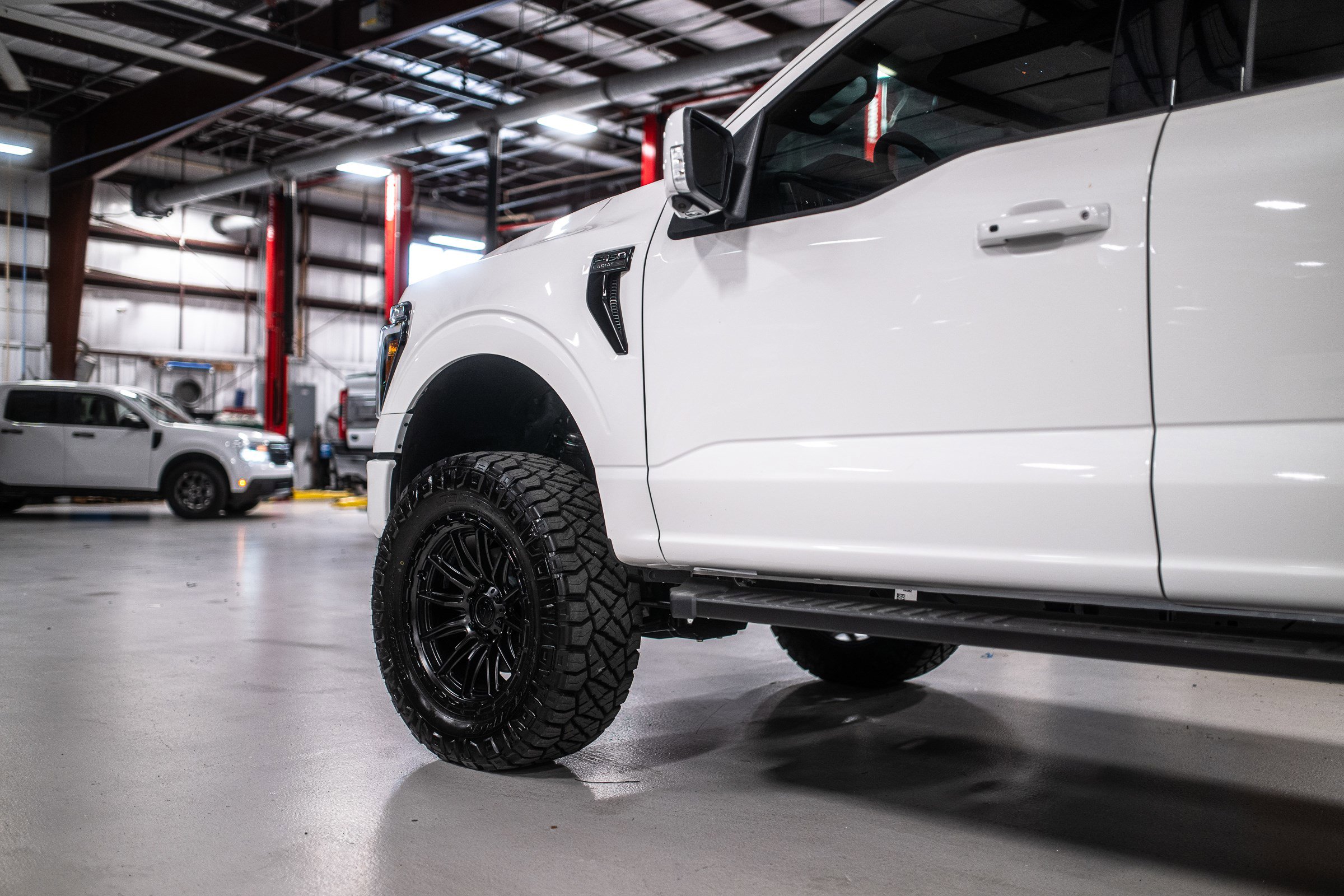 New 2025 Ford F150 Lariat w/ Equipment Group 501A Mid image 11