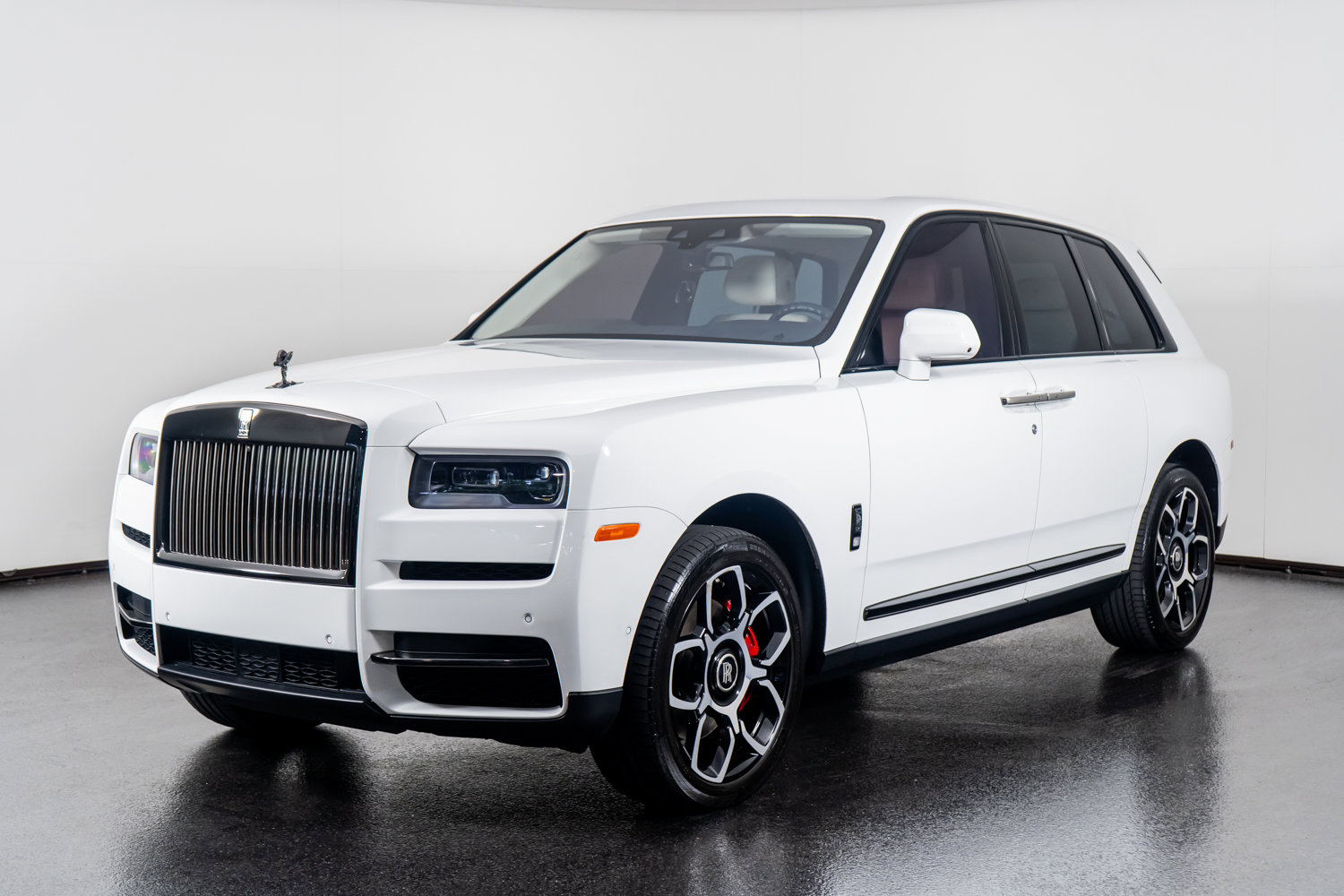 Used 2023 Rolls-Royce Cullinan Black Badge image 19