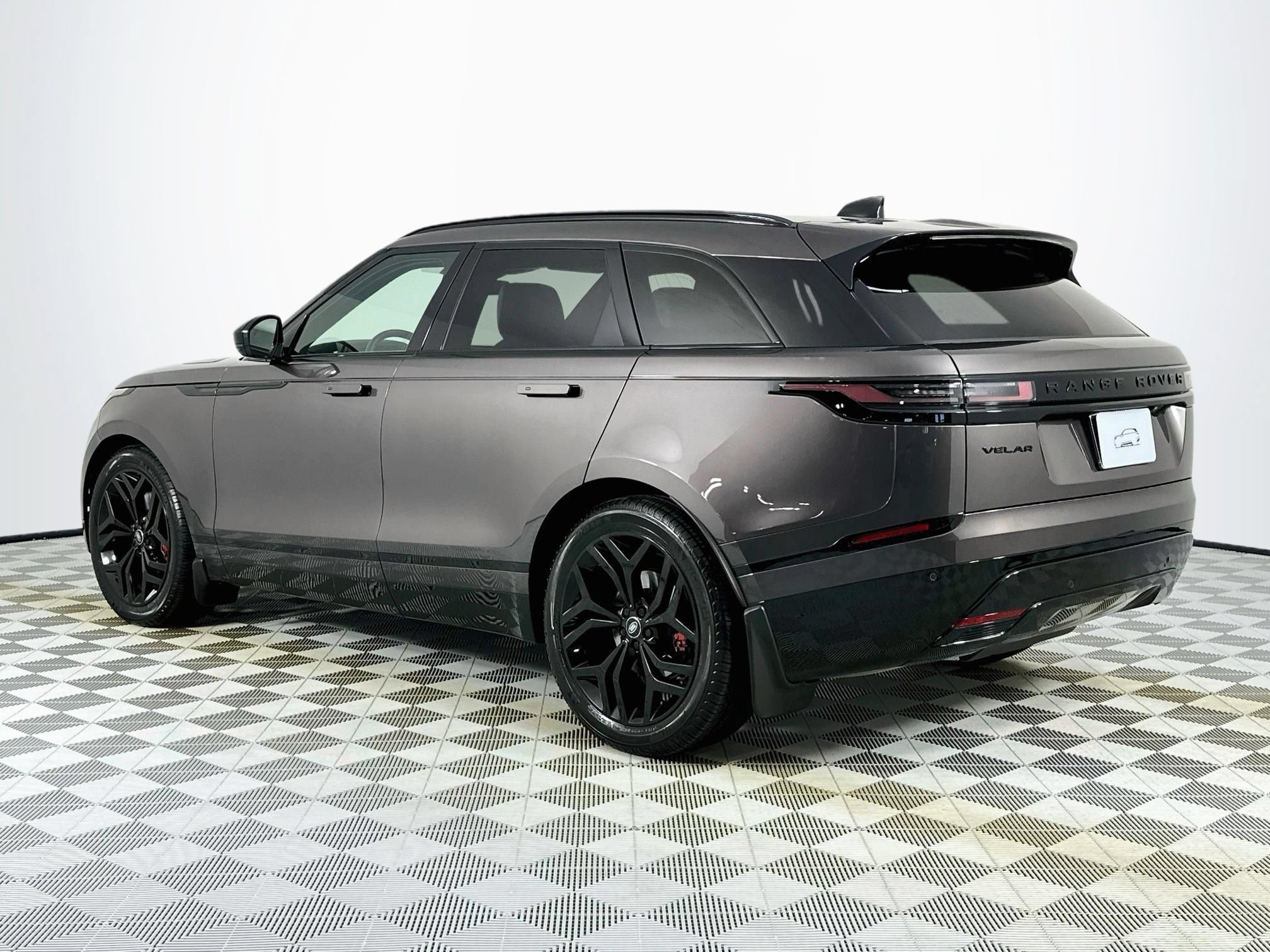 Certified 2024 Land Rover Range Rover Velar Dynamic SE AWD/4WD image 7