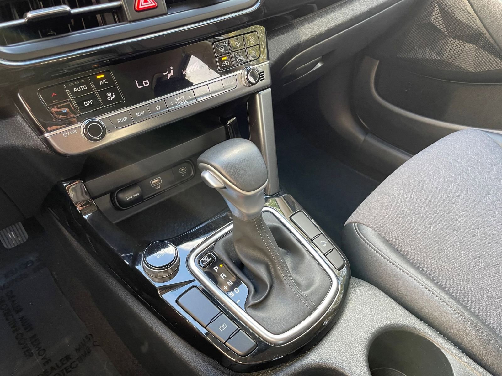 Used 2025 Kia Seltos S FWD image 37