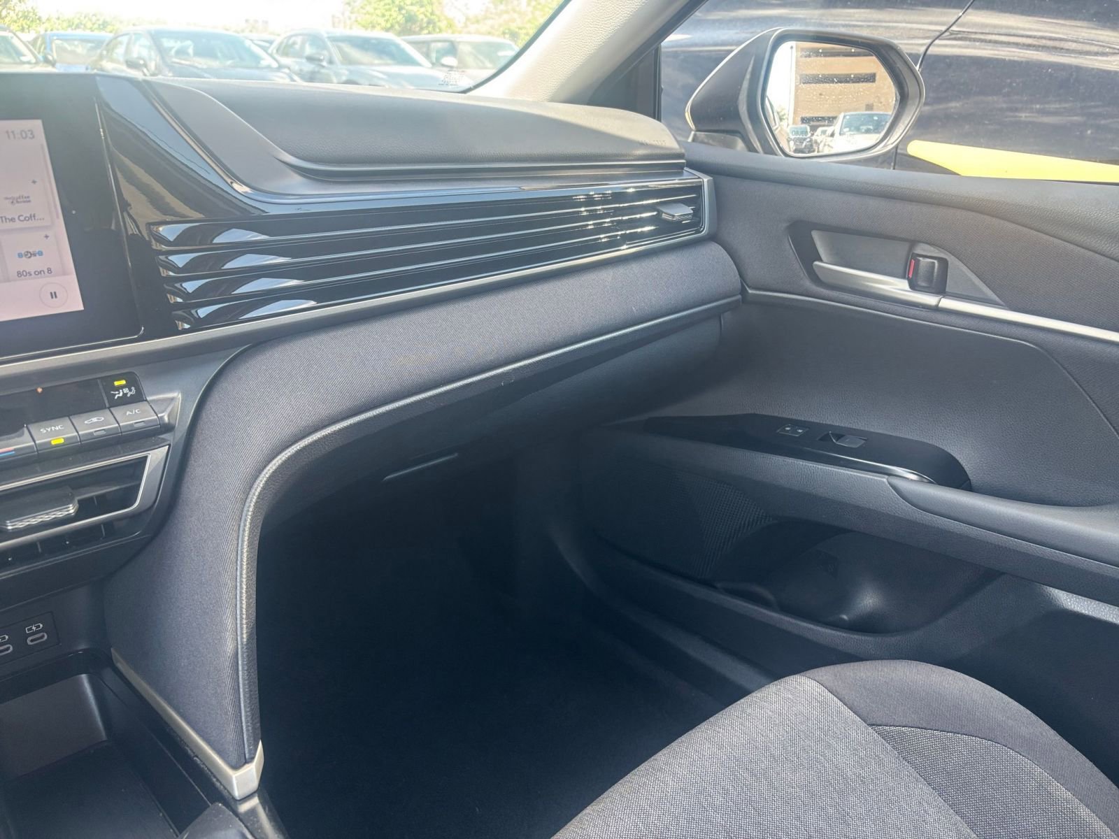 Used 2025 Toyota Camry LE image 34