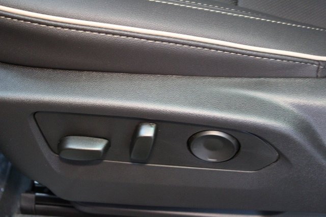 New 2025 Chevrolet Suburban Premier image 20