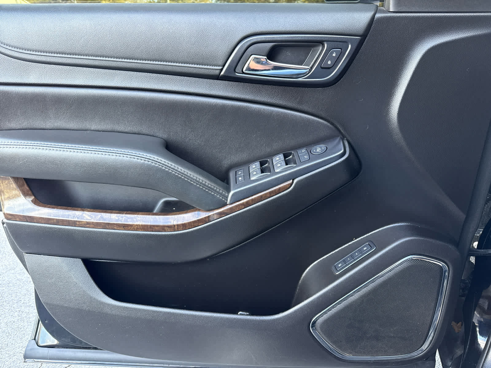 Used 2020 Chevrolet Tahoe LT image 11