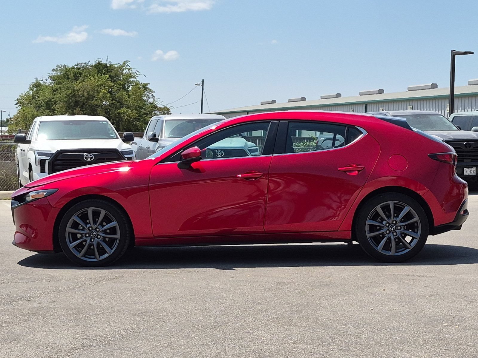 Used 2021 MAZDA MAZDA3 s FWD video 2