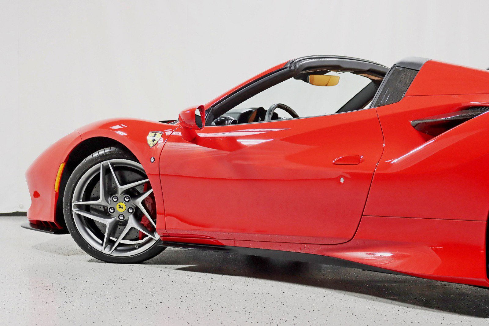 Used 2023 Ferrari F8 Tributo image 18