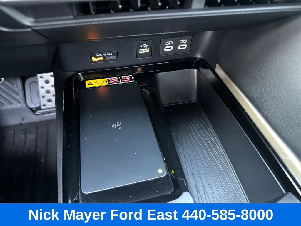 Used 2025 Toyota Camry XSE image 29