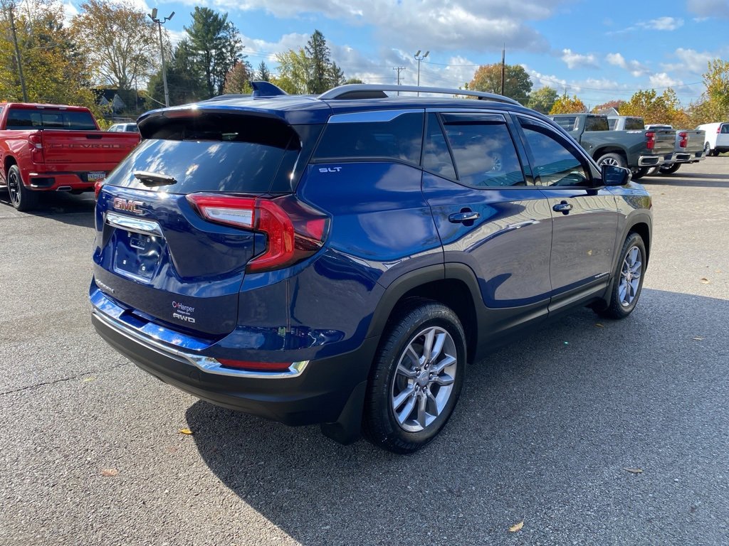 Certified 2022 GMC Terrain SLT w/ LPO, Floor Liner Package image 3