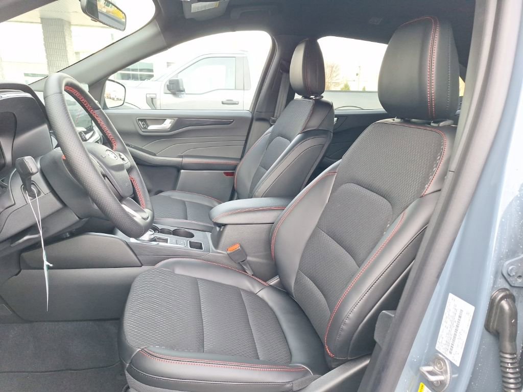 New 2026 Ford Escape ST-Line Select w/ Tech Pack #1 image 4