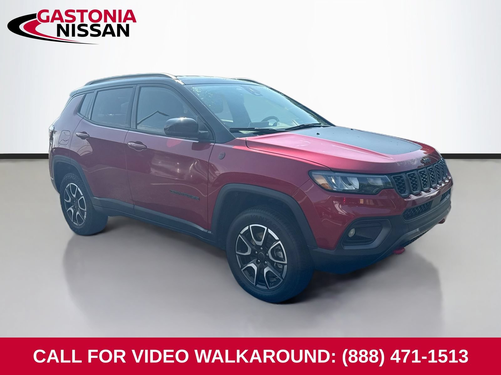 Used 2025 Jeep Compass Trailhawk