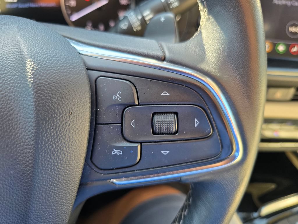 Certified 2021 Buick Envision Essence FWD image 15
