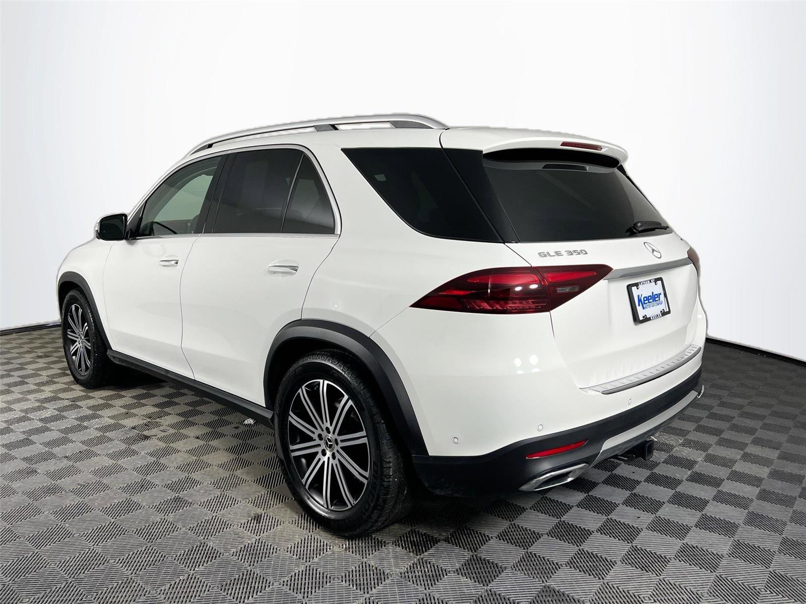 Certified 2025 Mercedes-Benz GLE 350 4MATIC image 4