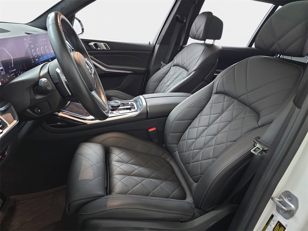 Used 2023 BMW X7 xDrive40i w/ M Sport Package image 19