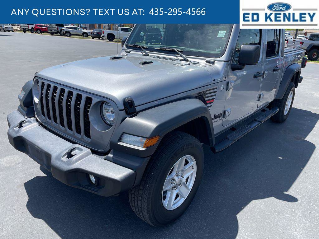 Used 2020 Jeep Gladiator Sport w/ Quick Order Package 24S AWD/4WD image 2