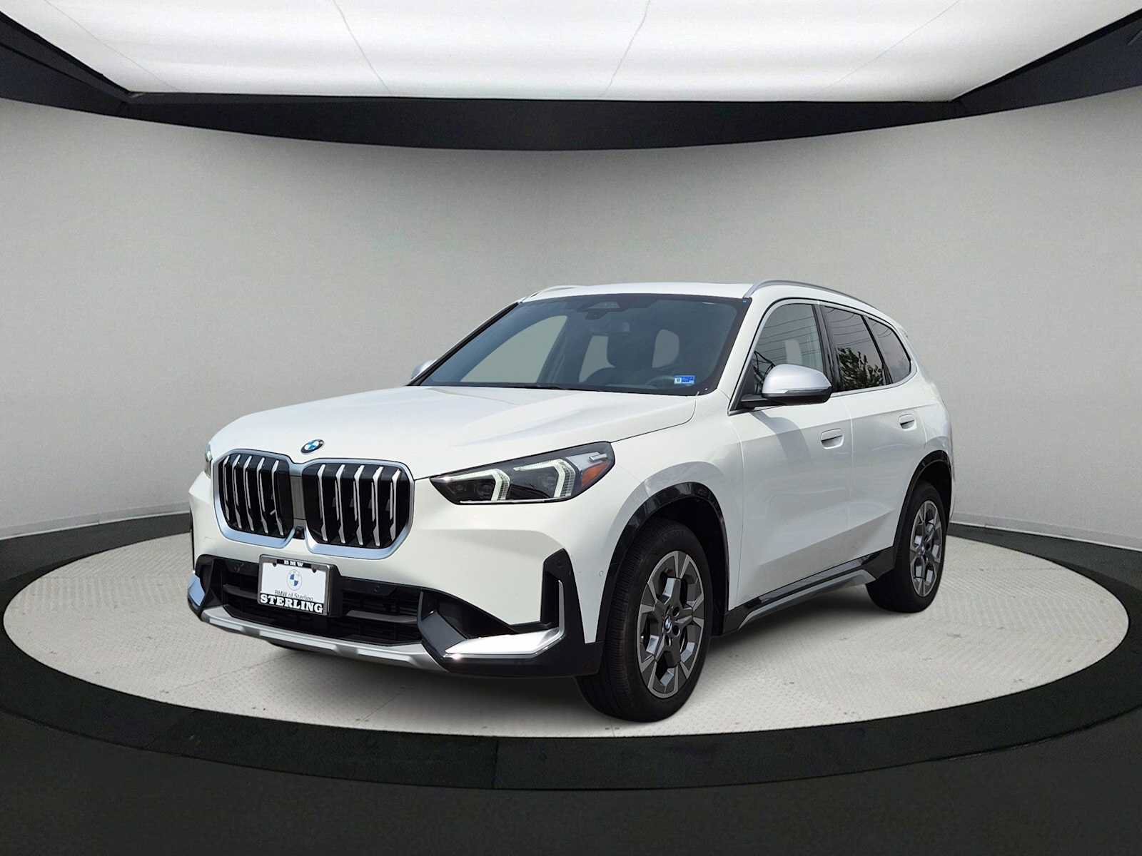 Used 2024 BMW X1 xDrive28i w/ Technology Package AWD/4WD image 4