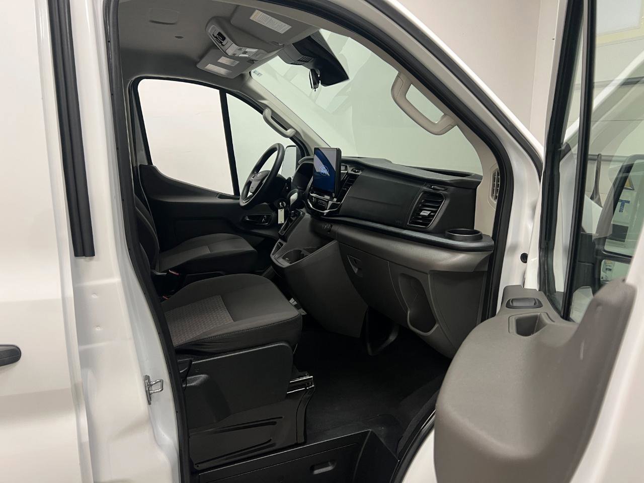 Used 2024 Ford Transit 350 XLT RWD image 26