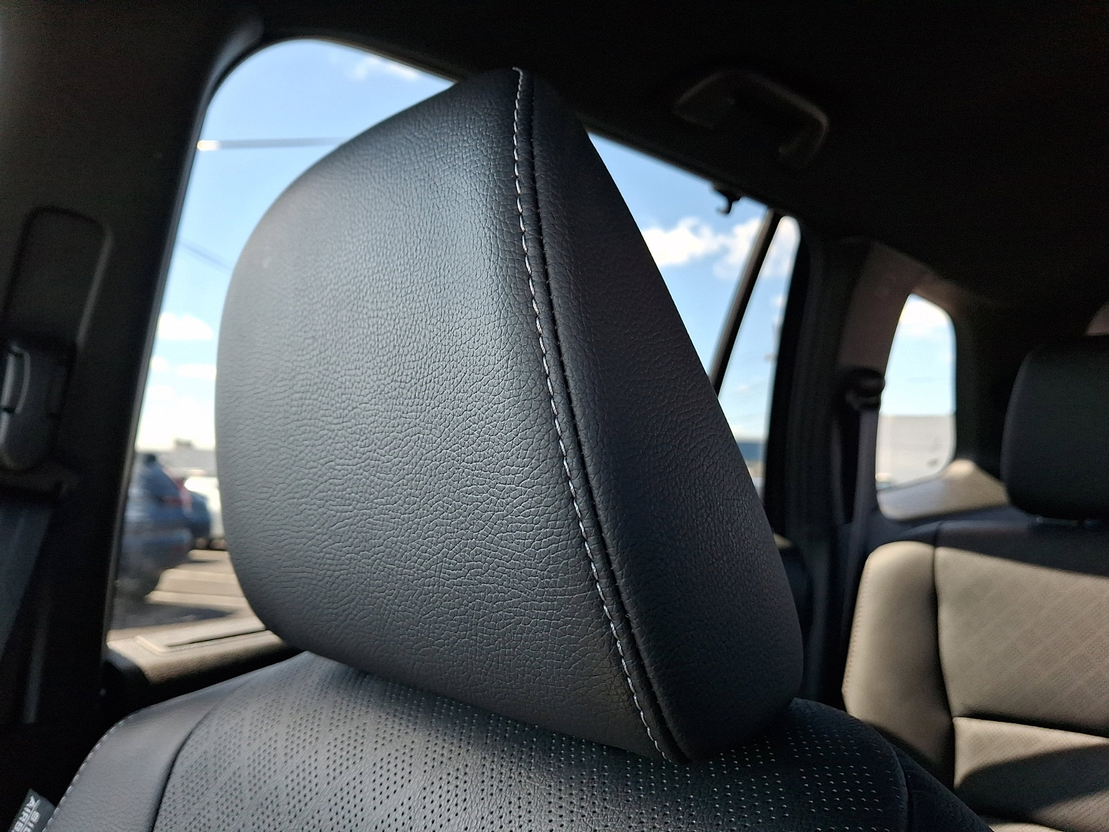 Used 2023 Honda Passport Elite image 13
