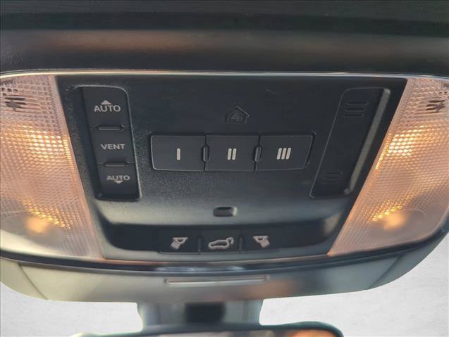 Used 2020 Jeep Grand Cherokee Limited AWD/4WD image 23