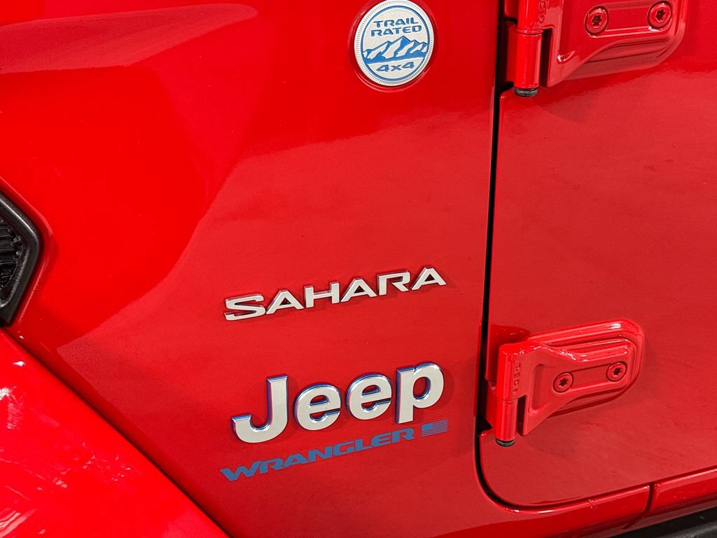 Used 2023 Jeep Wrangler Unlimited Sahara AWD/4WD image 10
