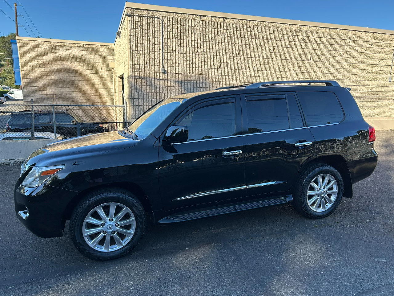 Used 2009 Lexus LX 570 4WD image 8