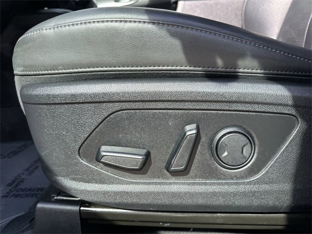 Used 2024 Kia Sorento S image 14