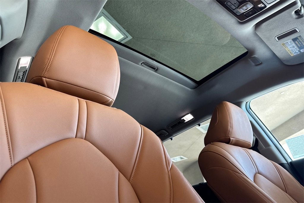 Used 2024 Toyota Grand Highlander XLE image 20