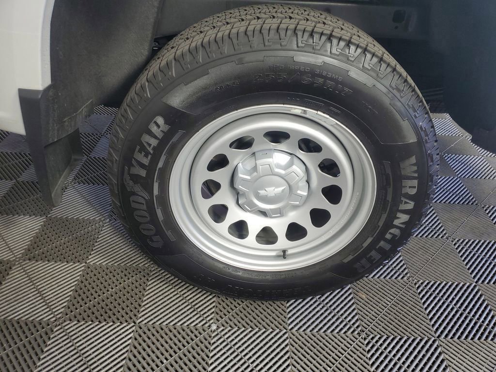 Used 2025 Chevrolet Colorado W/T image 30