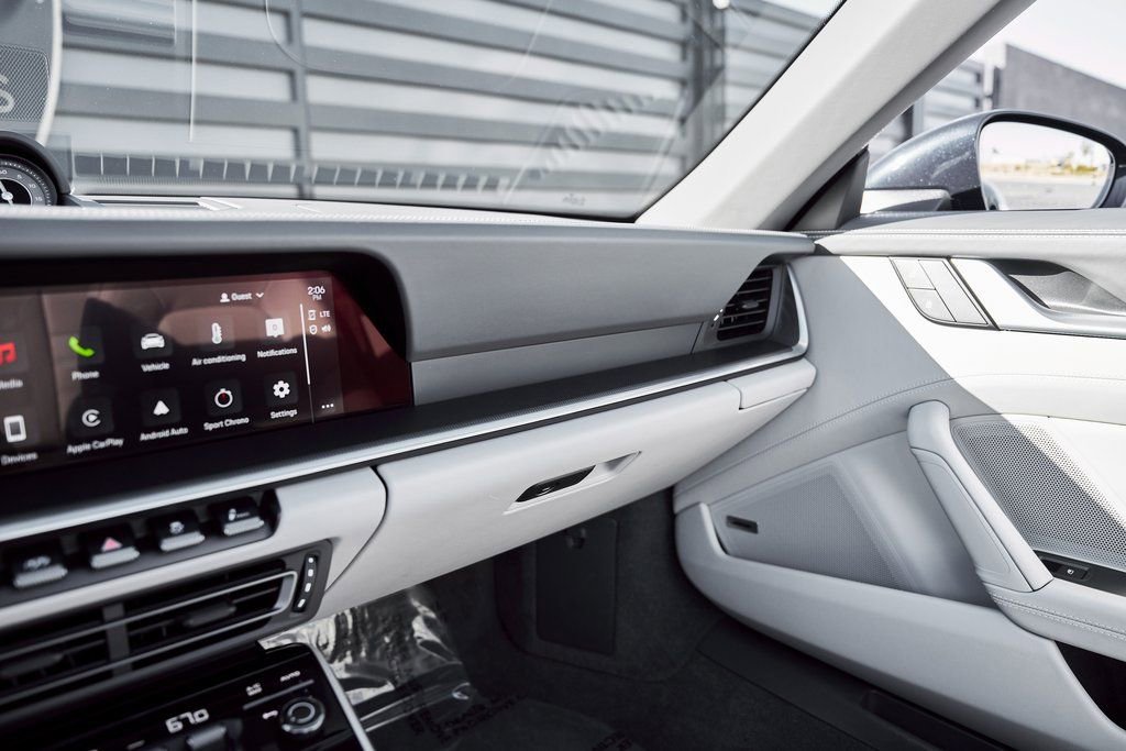 Used 2022 Porsche 911 Turbo S image 71