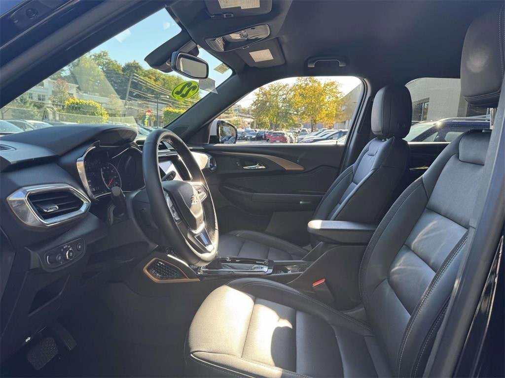 Used 2022 Chevrolet TrailBlazer ACTIV w/ Technology Package image 17