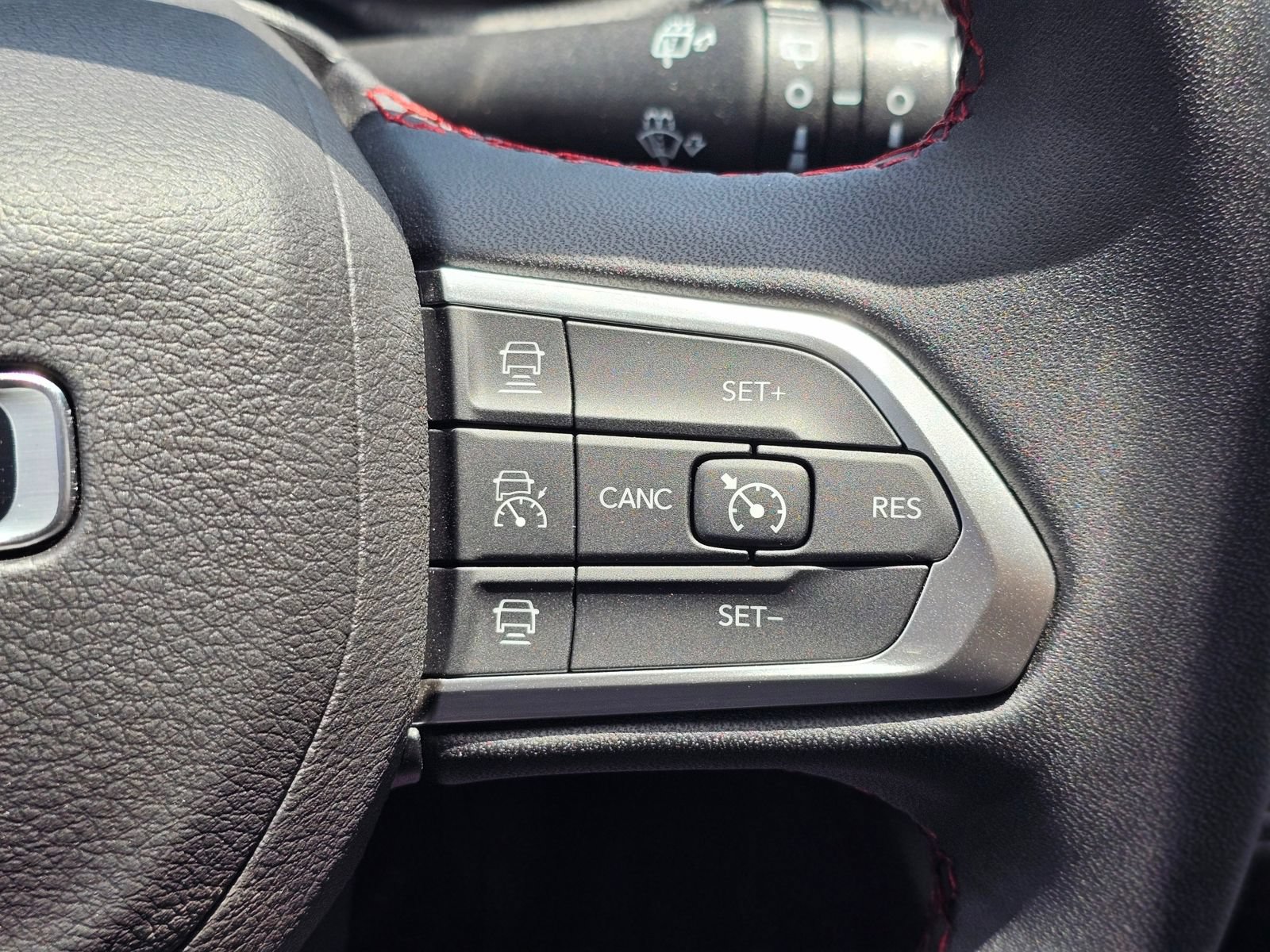 New 2026 Jeep Compass Trailhawk AWD/4WD image 17