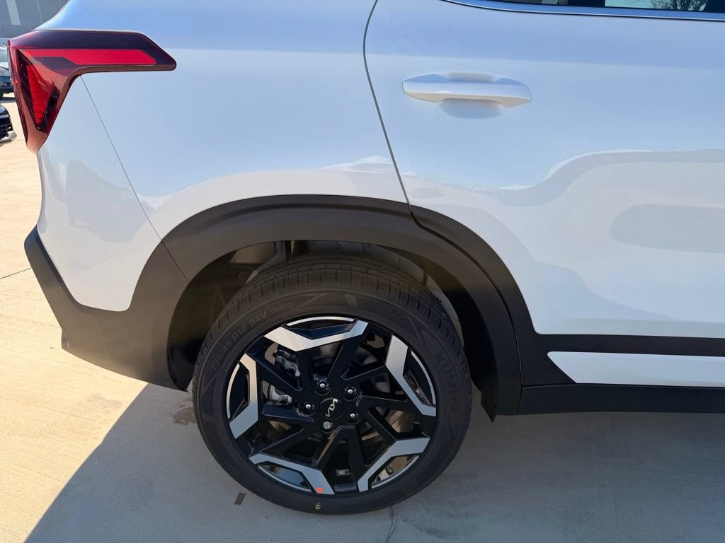 New 2026 Kia Seltos SX AWD/4WD image 10