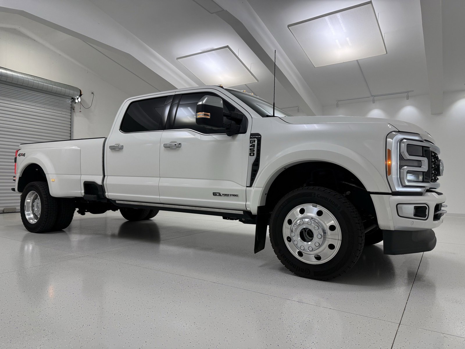 Used 2023 Ford F450 Platinum image 1