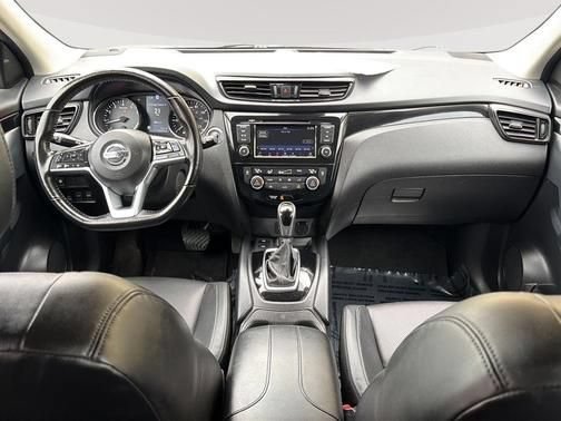 Used 2022 Nissan Rogue Sport SL AWD/4WD image 9