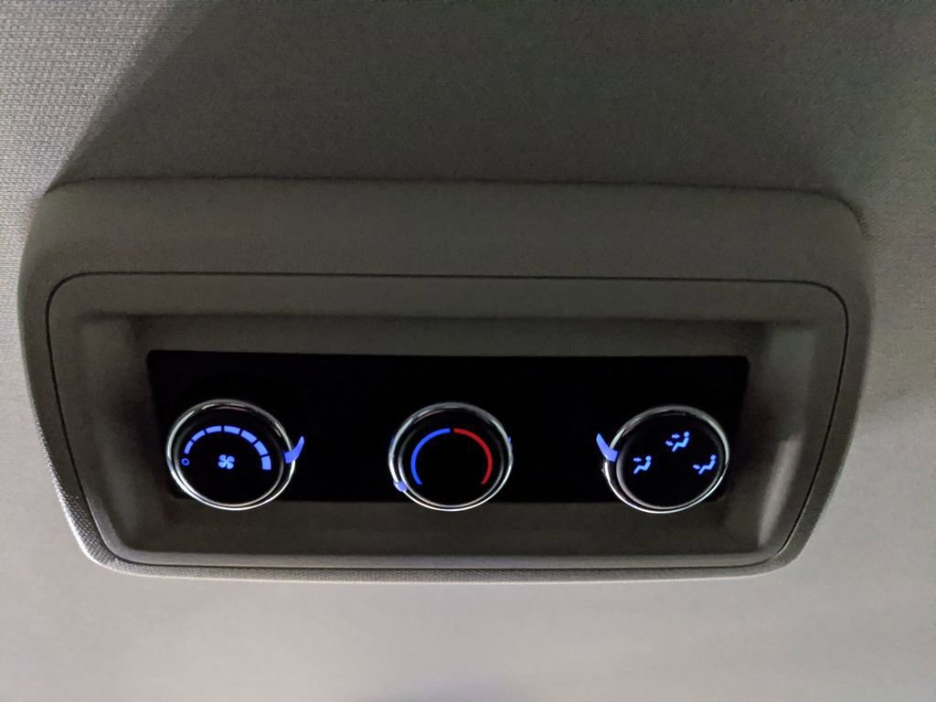 Used 2018 Dodge Grand Caravan SE w/ UConnect Hands-Free Group image 19