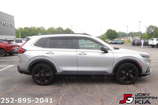 Used 2024 Honda CR-V Sport Touring image 8