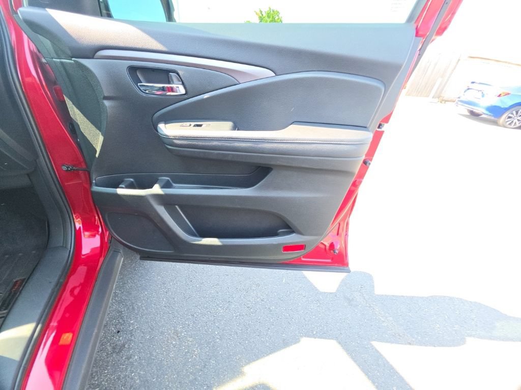 Certified 2023 Honda Ridgeline RTL image 32