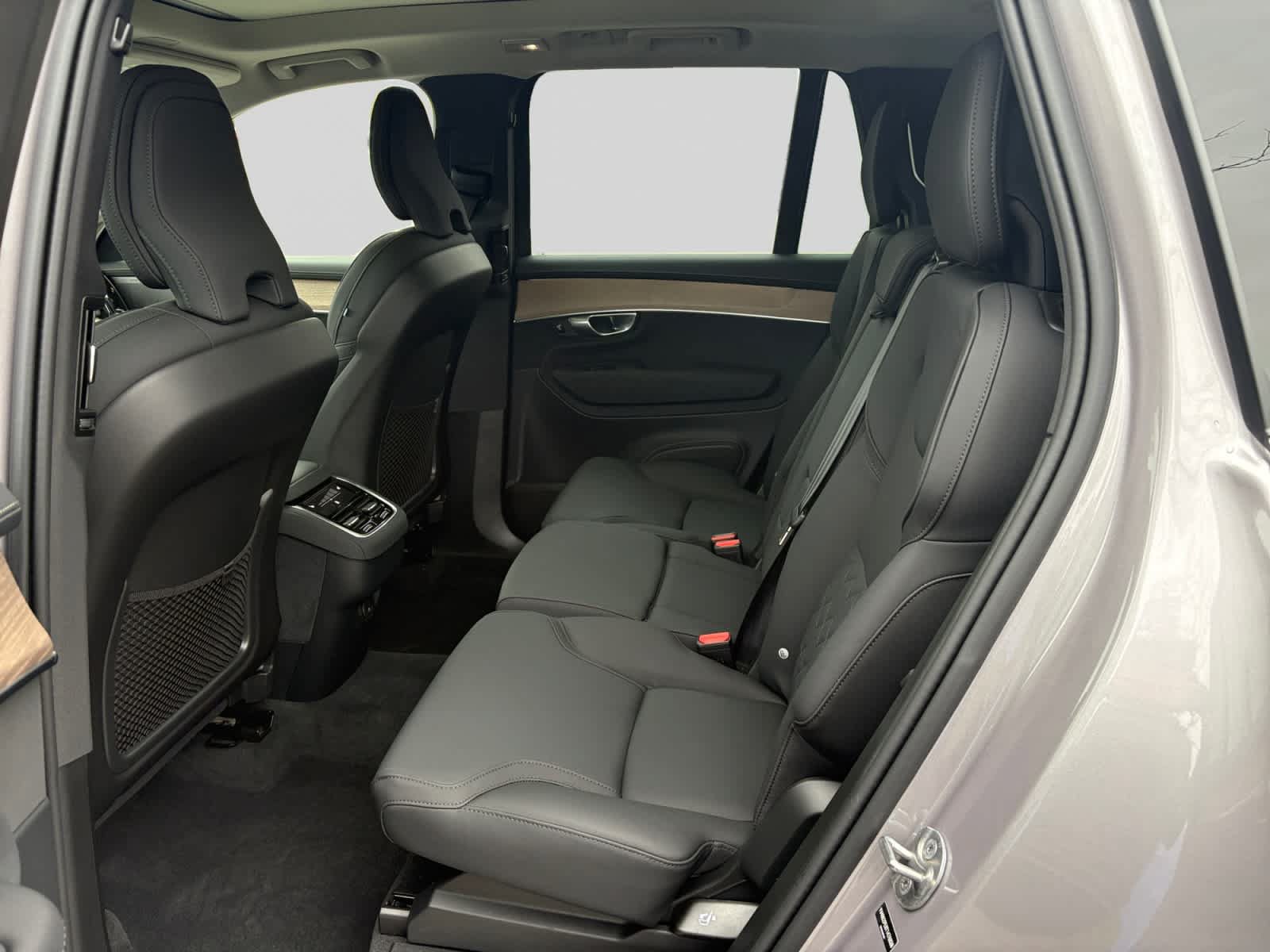Used 2026 Volvo XC90 B6 Plus AWD/4WD image 17