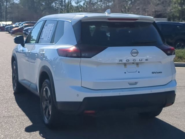 Used 2024 Nissan Rogue SV image 7