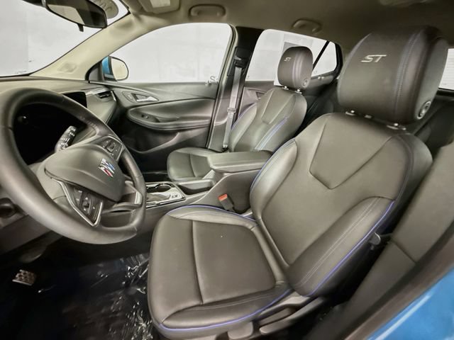 Used 2025 Buick Encore GX Sport Touring w/ Advanced Technology Package FWD image 20