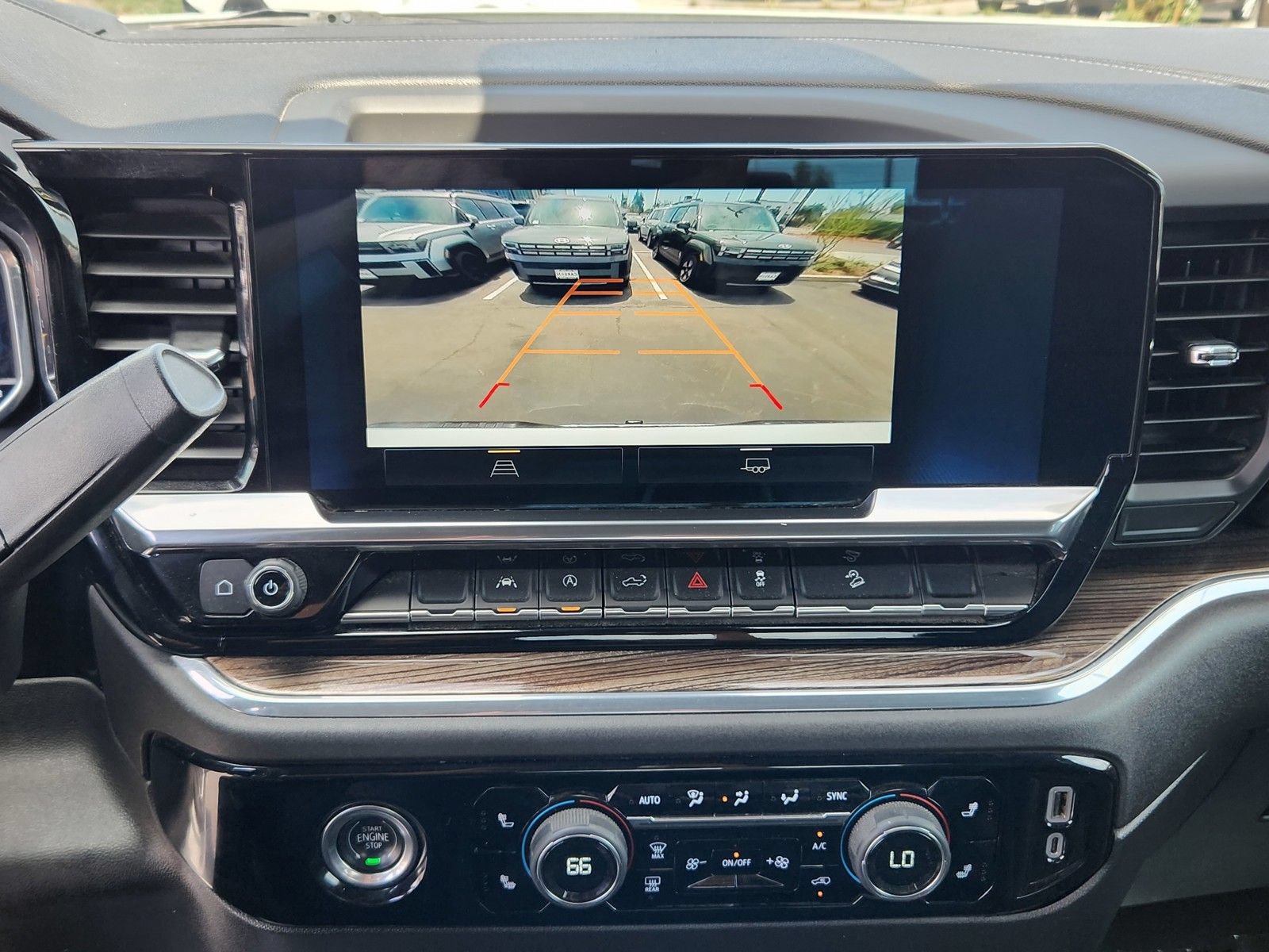 Used 2023 Chevrolet Silverado 1500 LT AWD/4WD image 19