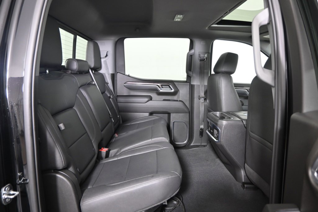 Used 2022 Chevrolet Silverado 1500 LTZ w/ Technology Package image 19