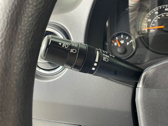 Used 2014 Jeep Patriot Sport FWD image 12
