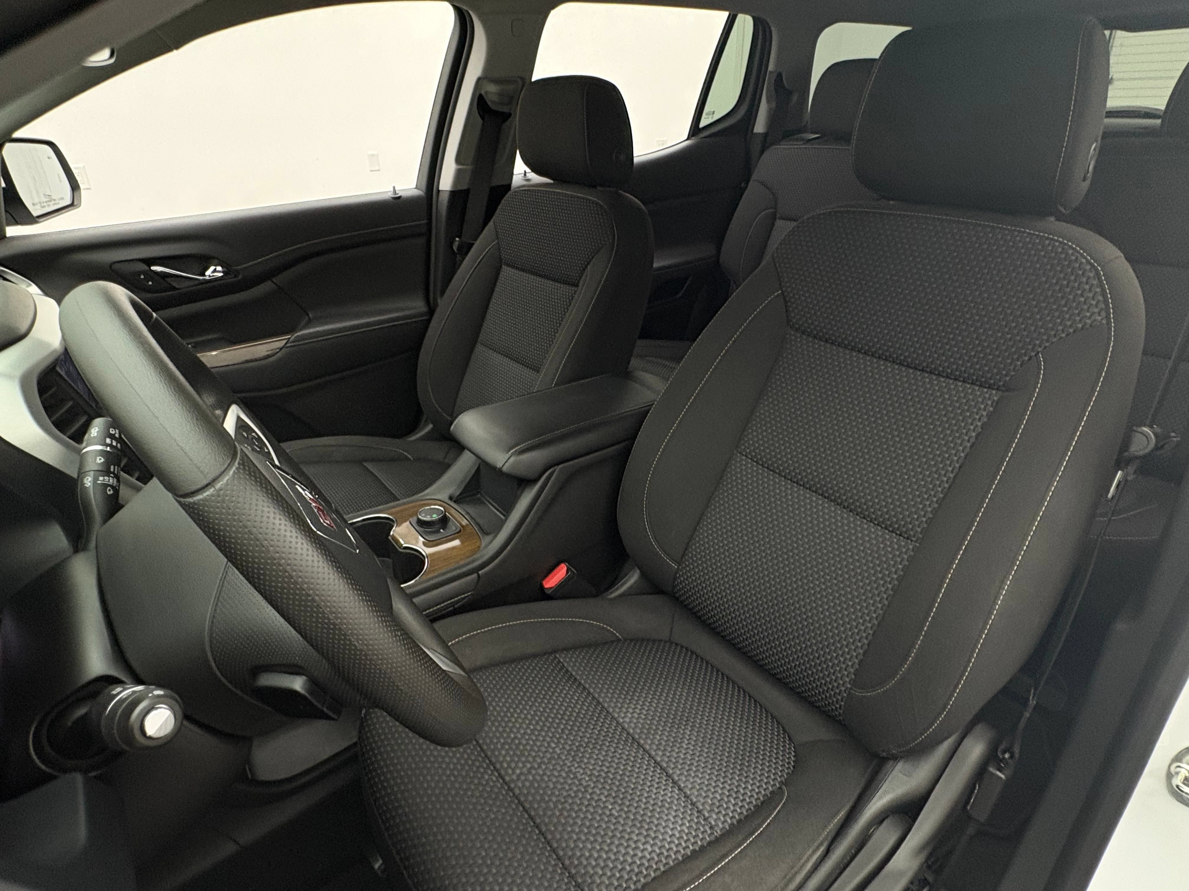 Used 2023 GMC Acadia SLE FWD image 15