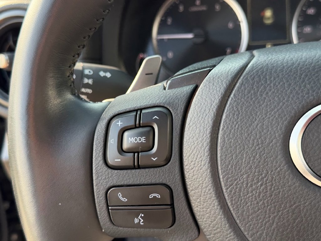 Used 2025 Lexus IS 350 F Sport RWD image 26