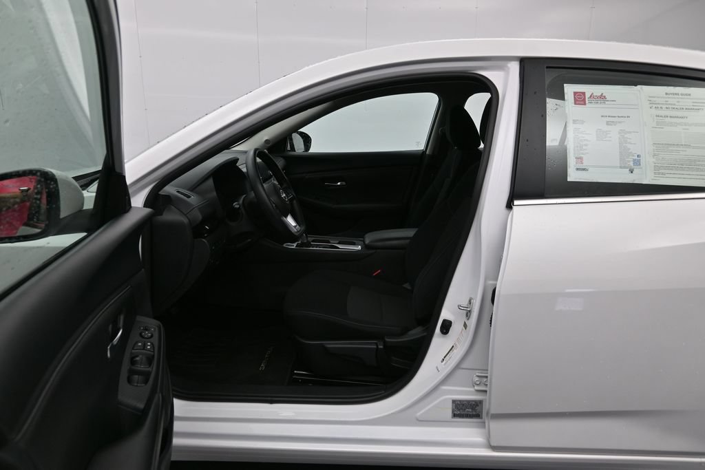 Used 2024 Nissan Sentra SV FWD image 19