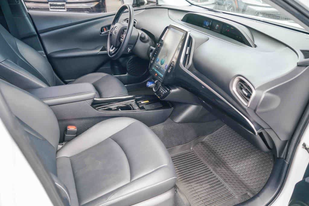 Used 2021 Toyota Prius Prime Limited w/ Carpet Mat Package (TMS) FWD image 14